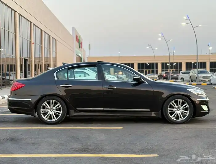 جنسس 2014 فل كامل ممشى 190 نظيف للبيع 3