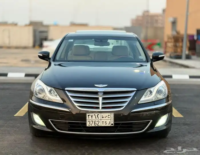 جنسس 2014 فل كامل ممشى 190 نظيف للبيع 1