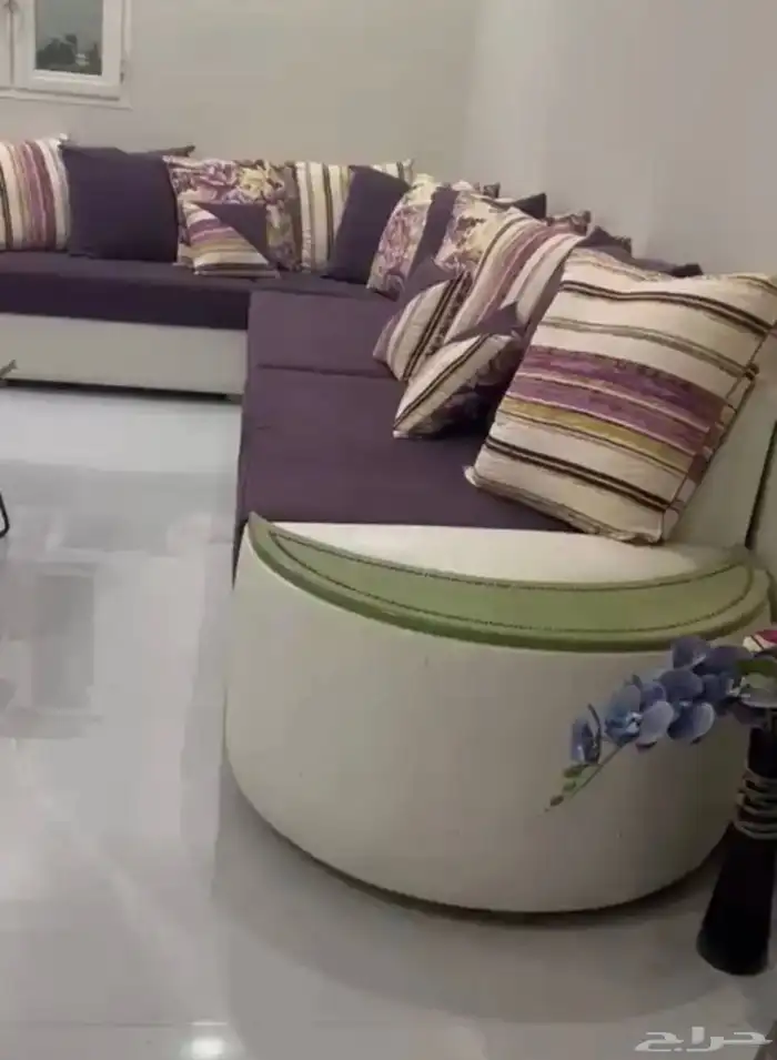 كنب نسائي ممتاز نظيف على السوم 2000 1