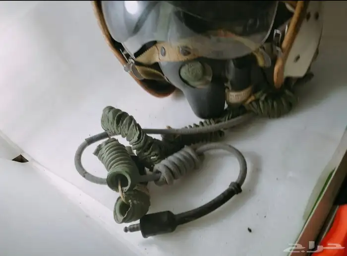 خوذة طيار عسكرية فرنسية قديمة مع قناع أوكسجين ULMER Paris 9