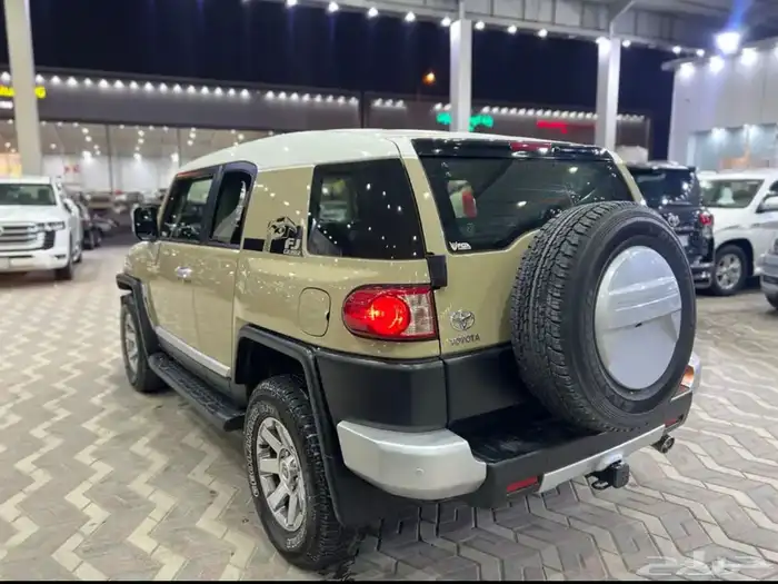 تويوتا اف جي 2022 فل كامل وارد الساير ماشي 78 الف 5