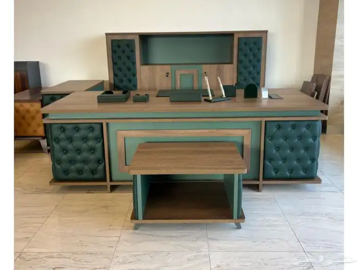 Workstations جديد مكاتب مشتركة رباعي و ثنائي و مكتب بارتيشن 77