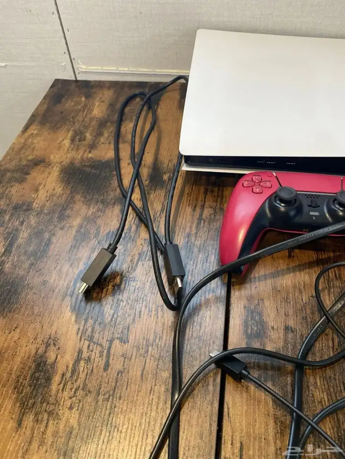 سوني بلايستيشن 5 ديجتال مع يدتين 8