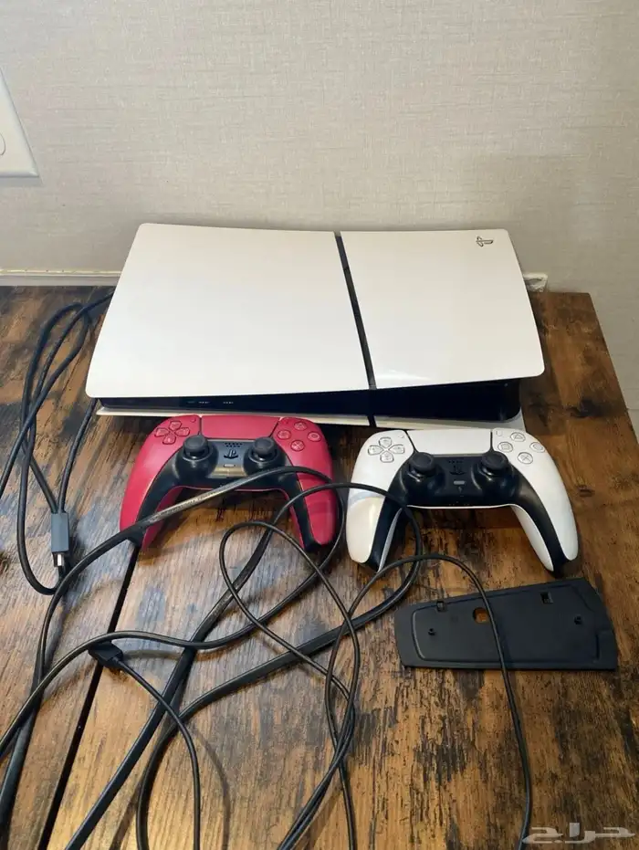 سوني بلايستيشن 5 ديجتال مع يدتين 9