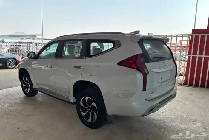 ميتسوبيشي مونتيرو اسبورت 2025 بنزين 0