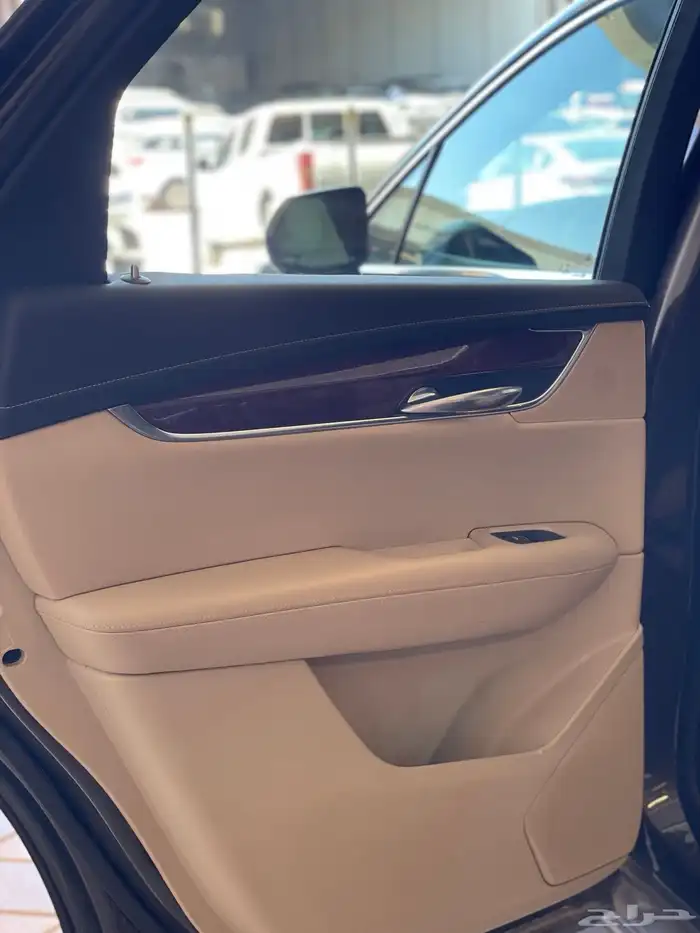 كاديلاك 2019 XT5 7