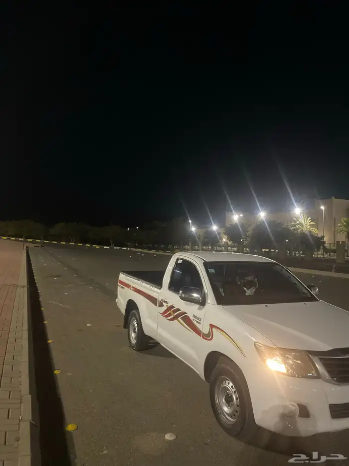 للبيع هايلكس 2013 0