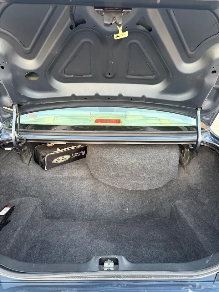 فورد كراون فكتوريا 2011 كحلي سعودي شد بلد عداد قليل 38