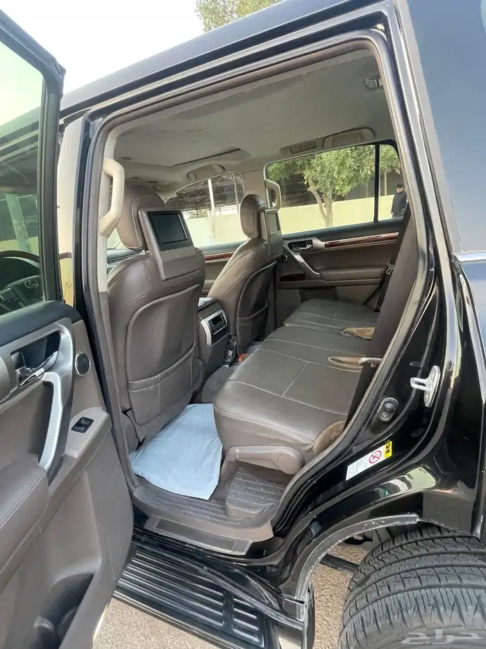 لكزس مديل 2012 مكينه قير. شرط المكينه 6 حجم كبير. 460 2