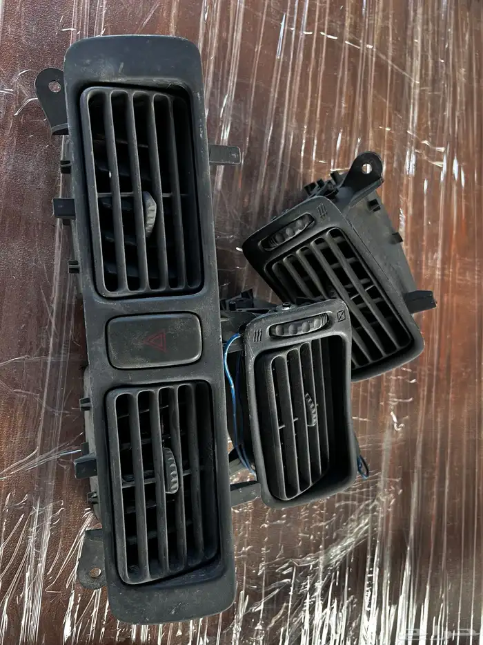 للبيع قطع سياره 1