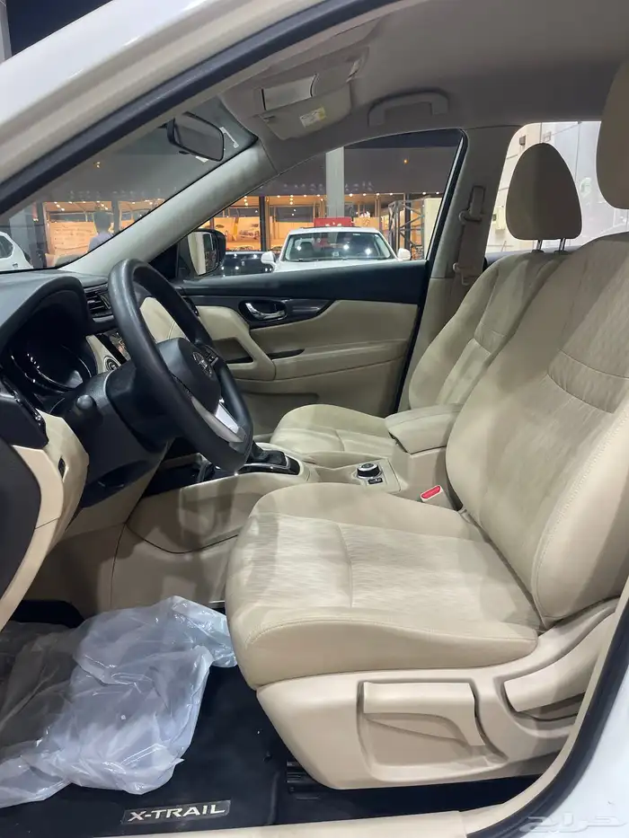 اكس تريل موديل 2022 7