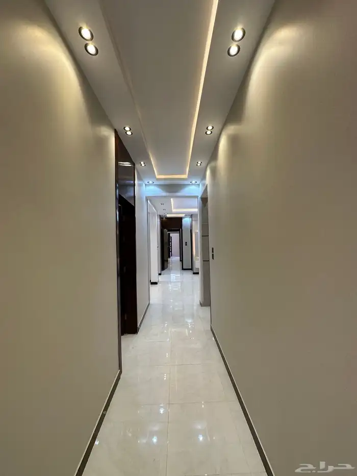 للبيع شقه ارضيه وسط الخدمات بخميس مشيط والسعر 550 الف 14