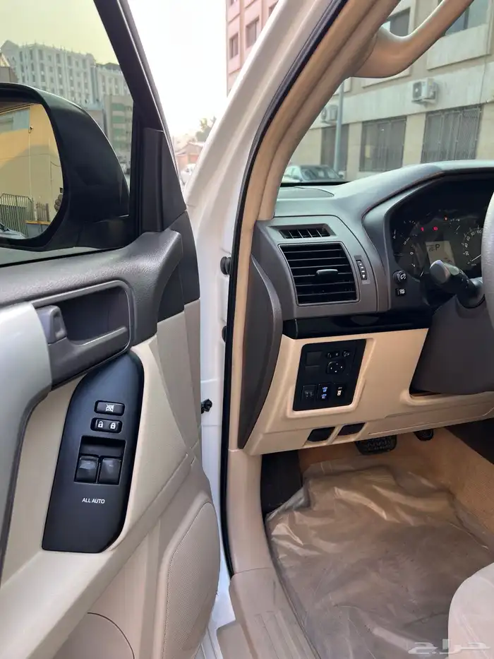 تويوتا برادو ربع GXR موديل 2019 اربعه سلندر فل 31