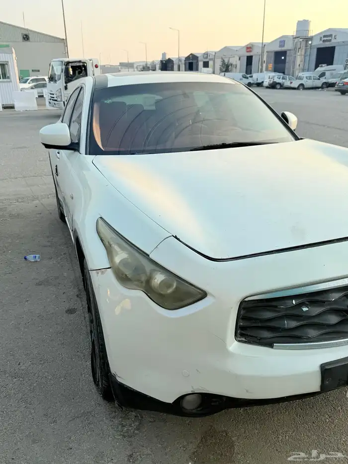 انفنتي FX50s مصدوم 6