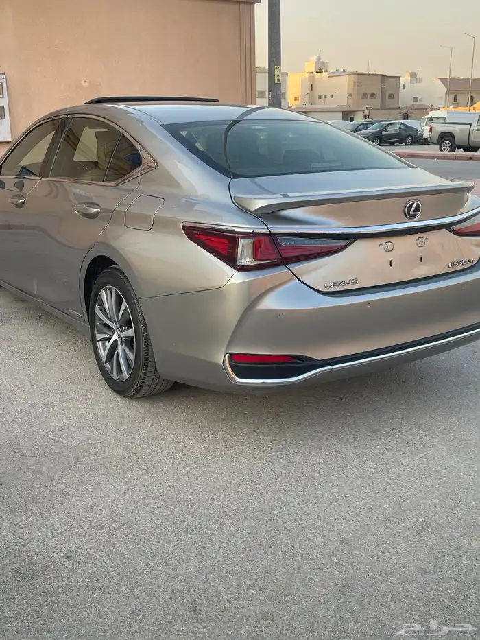 لكزس 2022 ES300 3