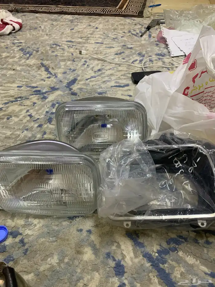 شمعات هايلوكس 97 جديده ماستخدمت السعر75 0