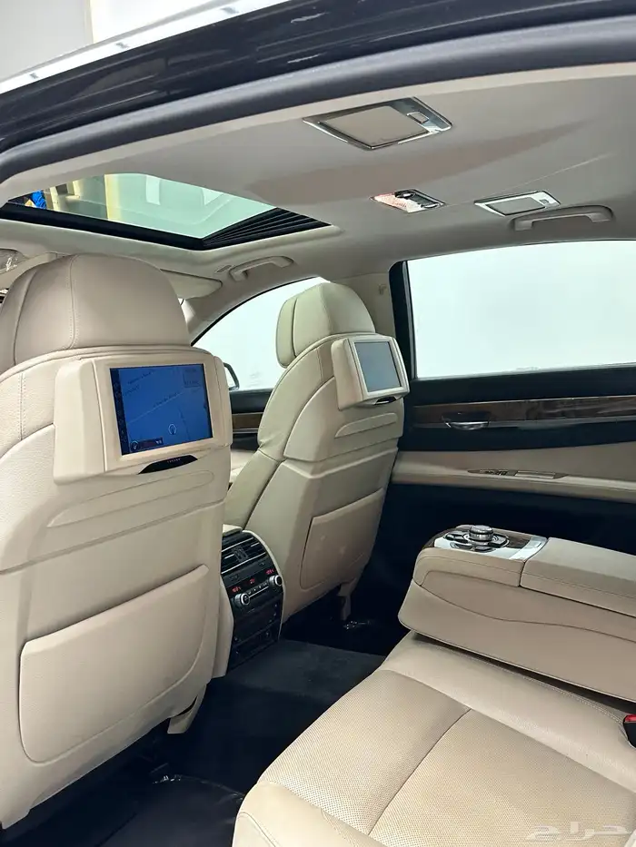 بي ام دبليو 2009 8