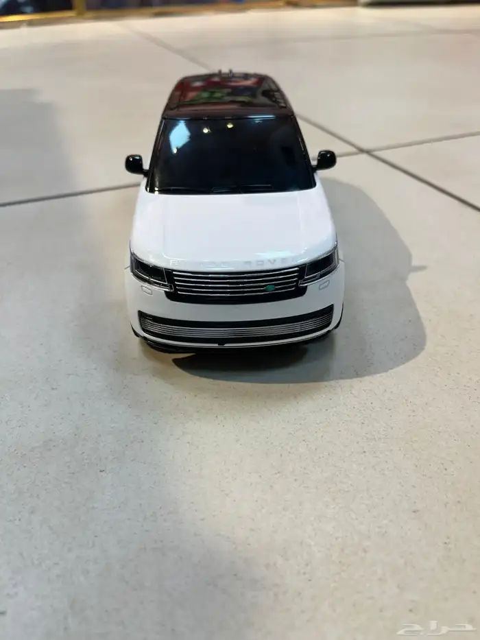 رنج روفر وعدة سيارات 3