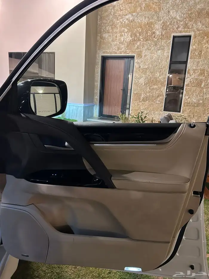 جيب لكزس موديل 2019 11