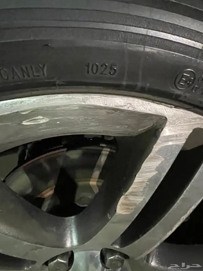 جنوط تشارجر كرايسلر مقاس 18 مع الكفرات 2