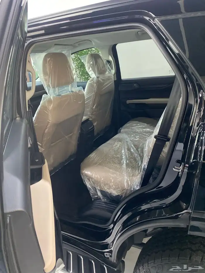 فورد ايفرست بنزينxls دبل موديل2025 افضل العروض والأسعار 8