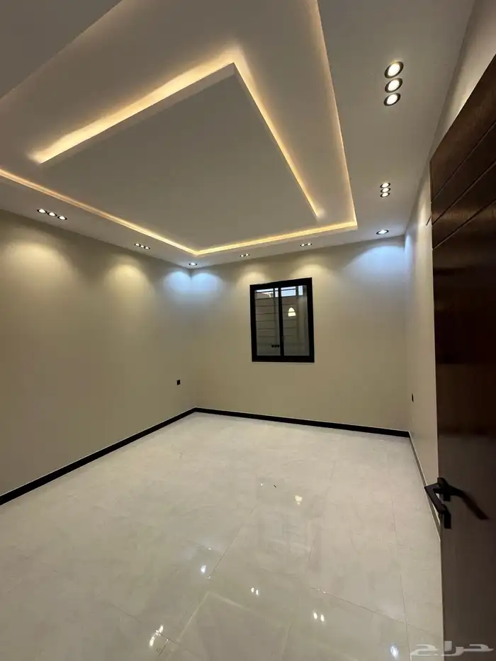 للبيع شقه ارضيه وسط الخدمات بخميس مشيط والسعر 550 الف 13