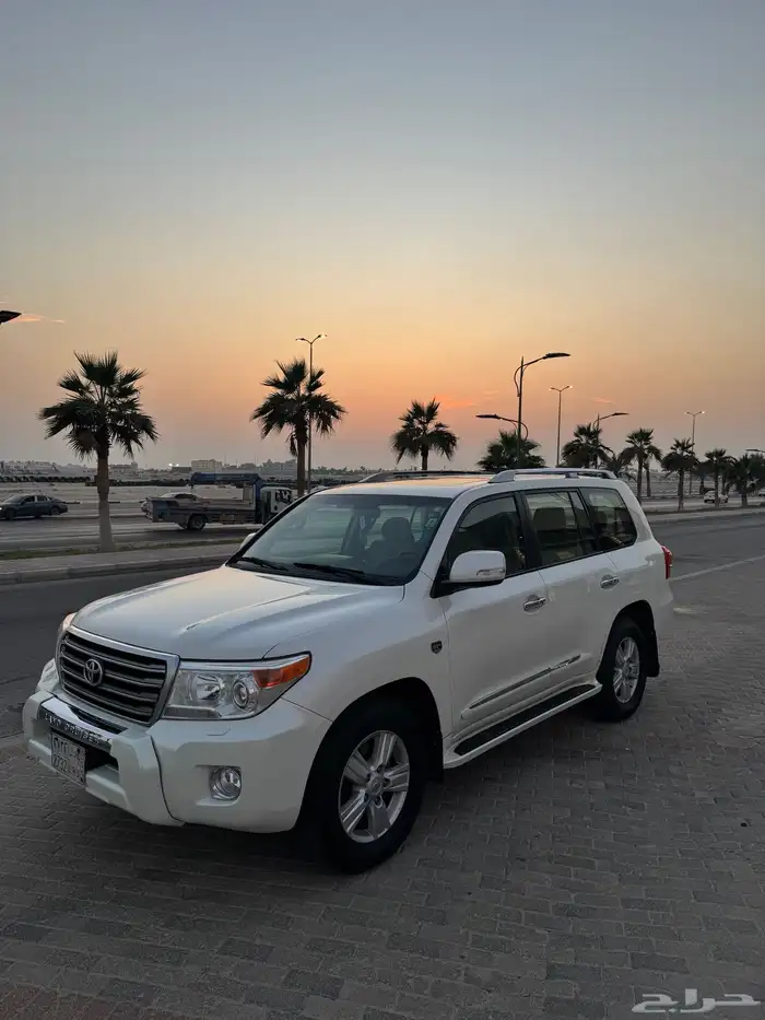 تويوتا لاندكروزر جي اكس ار 2015 فل كامل 1