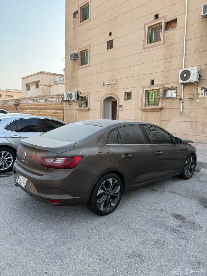 رينو ميقان 2018 تشاليح 4
