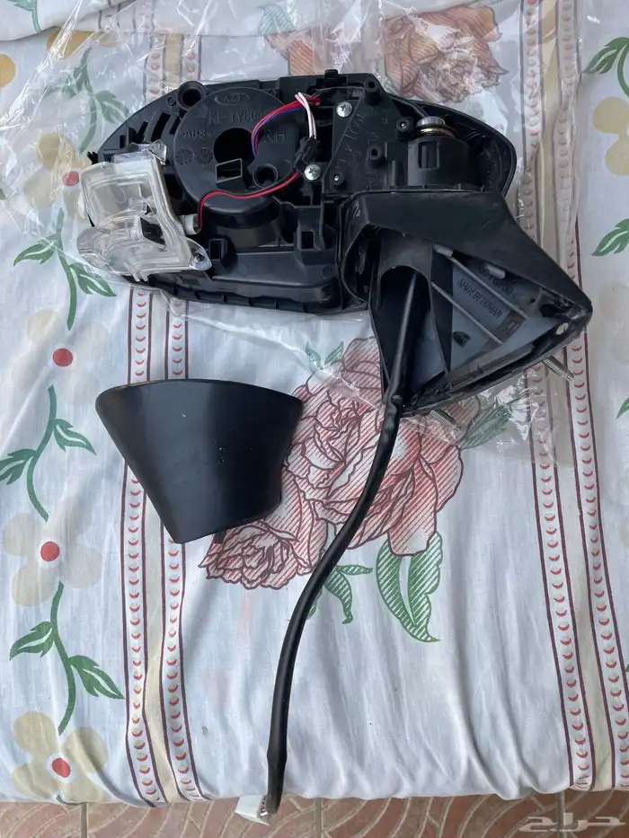 للبيع مراية باب كامري 21 2