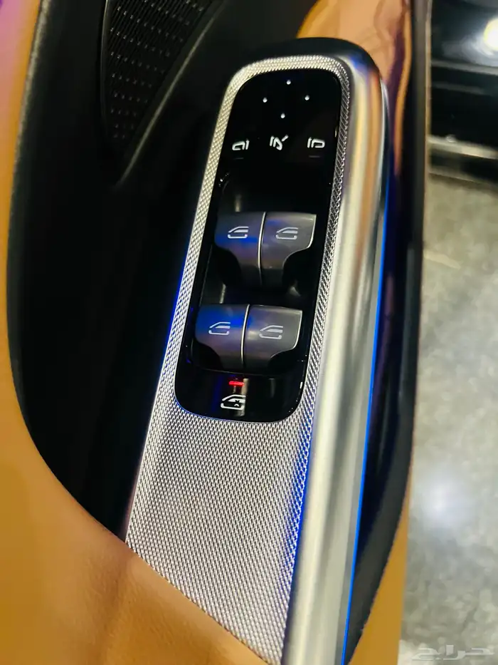 مرسيدس E 200 اصفار 2025(عروض خاصة) 11