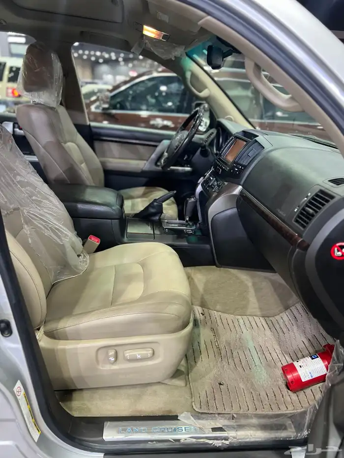 تويوتا لاندكروزر فكسار 2010 بريمي فل كامل ماشي 222 الف 8