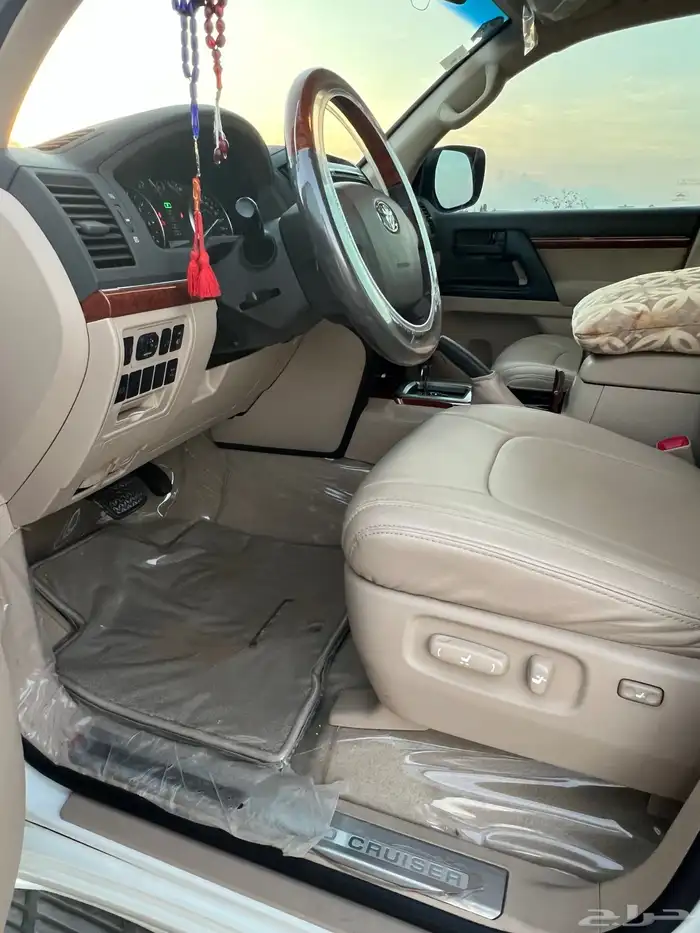 للبيع. جكسار 2014 25