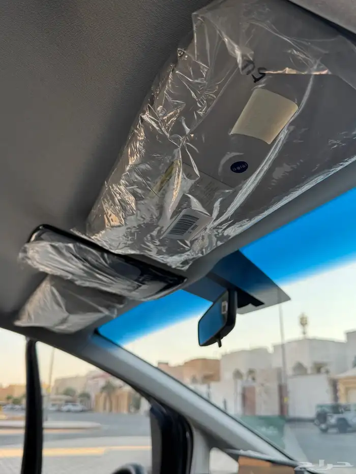 للبيع ستاريا 2023 بنزين ( مخزن ) 16