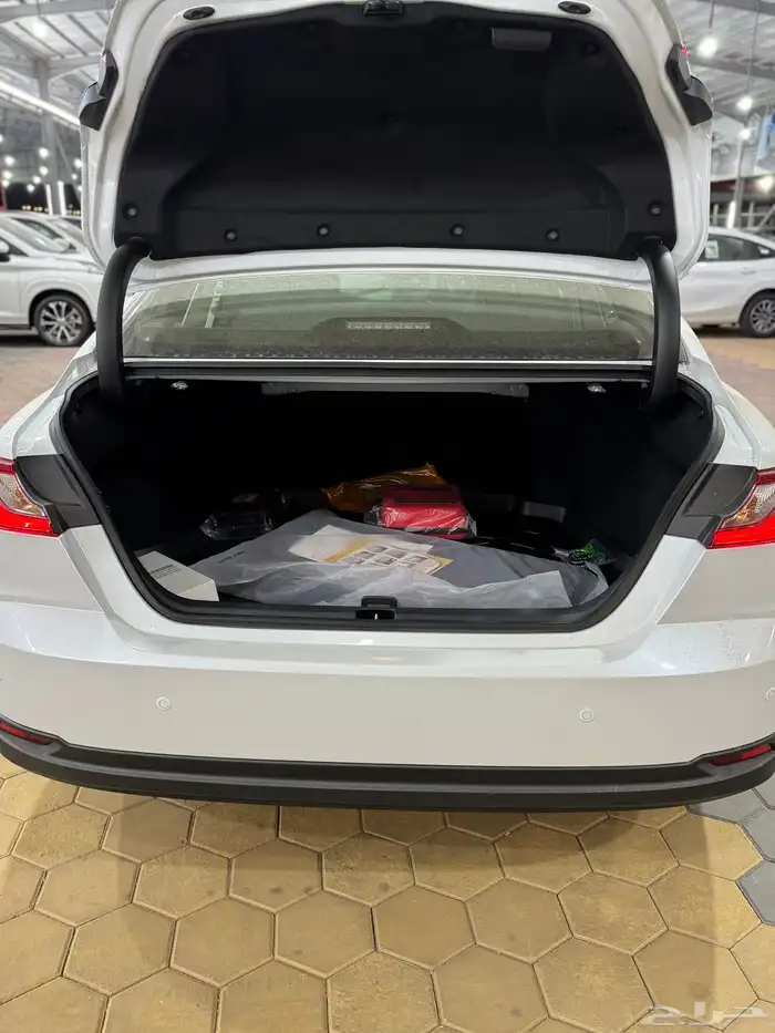 تويوتا   كامري E-PLUS هايبرد 2025 جديد 107.850 شامل 27