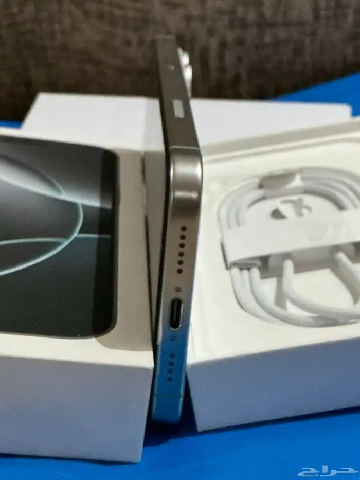 ايفون 16 برو ماكس 1 تيرا ابيض تيتانيوم 5