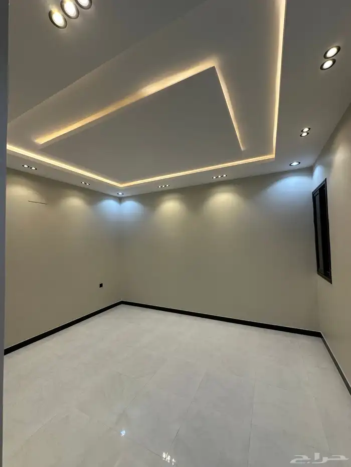 للبيع شقه ارضيه وسط الخدمات بخميس مشيط والسعر 550 الف 18