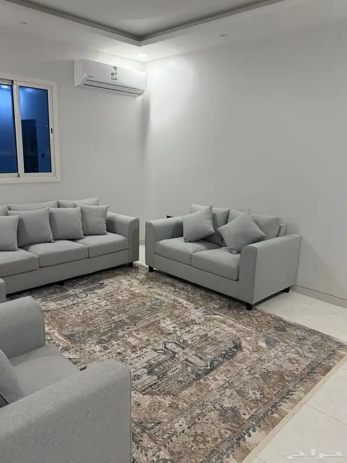 للبيع اثاث نظيف جدا  بحالة الجديد استعمال 6 شهور 6