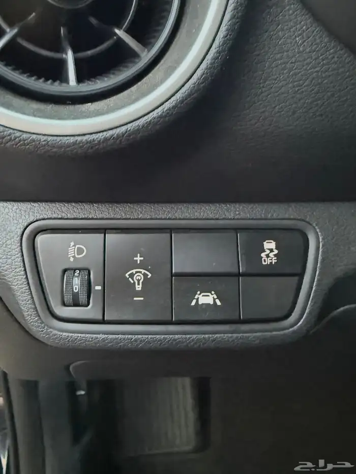 كيا K3 سيراتو 2020 فل بدون فتحه ماشيه 71 الف وكاله للبيع 13