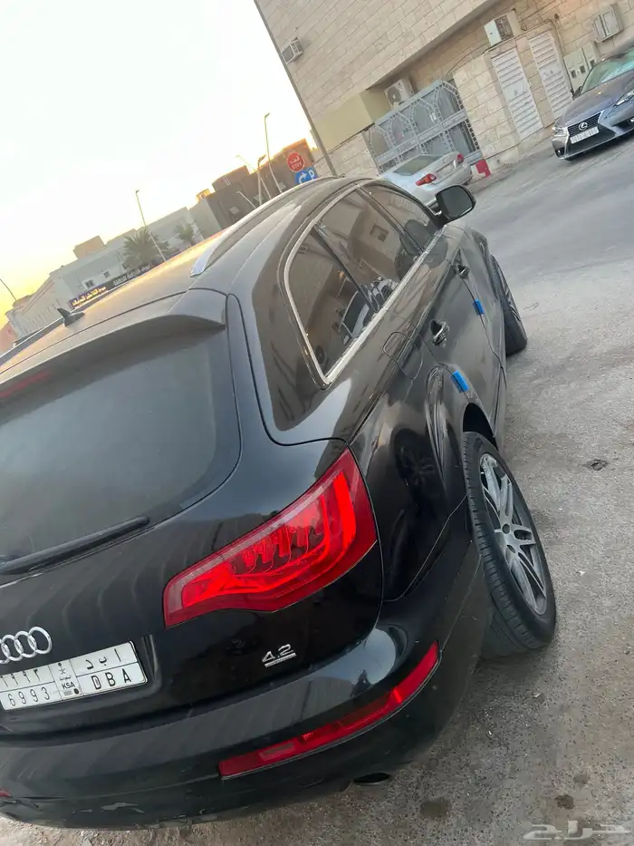 اودي Q7 11