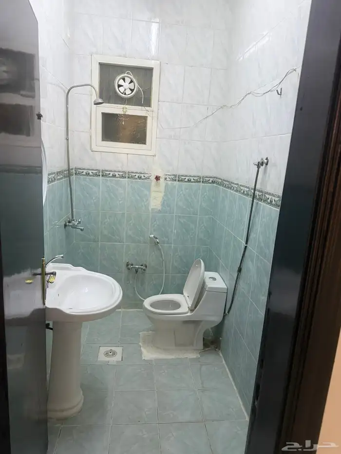 دور أرضى للإيجار بحى الخليج شارع ابن الهيثم 11