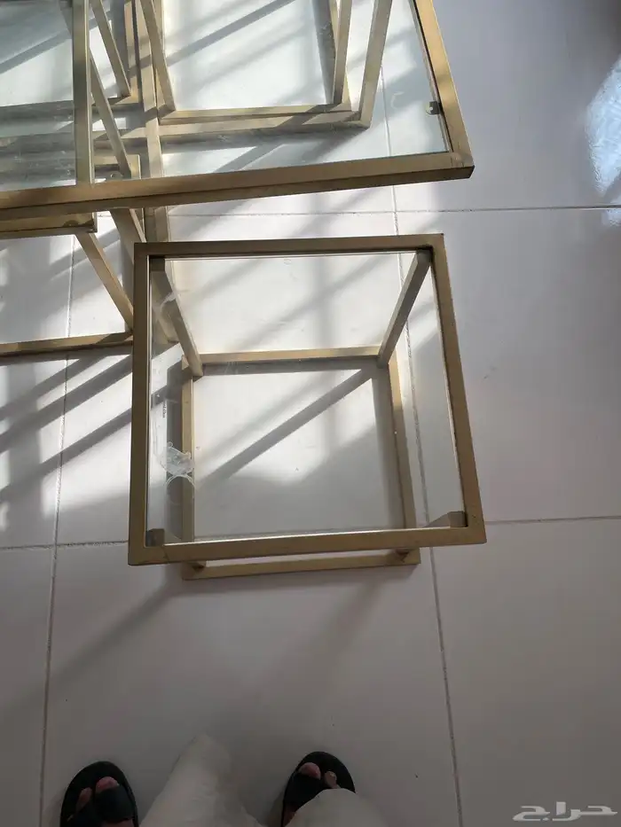 طاولة تقديم 1