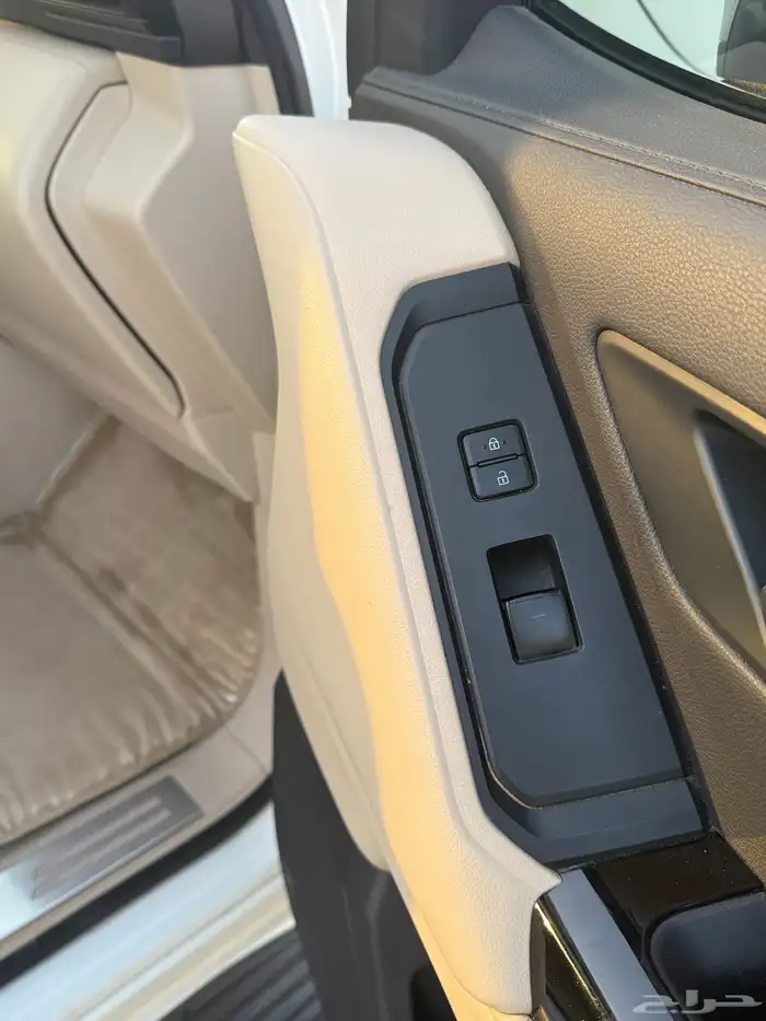 تويوتا لاندكروزر 2023 ديزل دبل L3 11