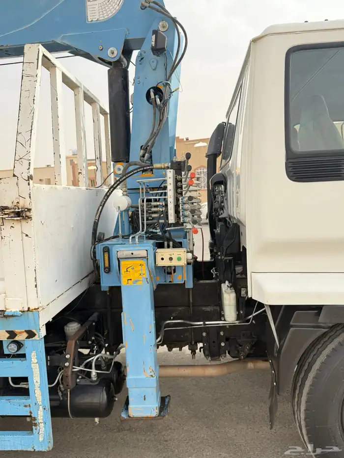 للبيع رافعه بوم تراك ايسوزو مخزنه شبه جديده 14