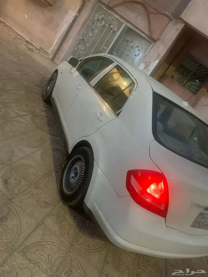 للبيع نيسان تبدا 2007 3