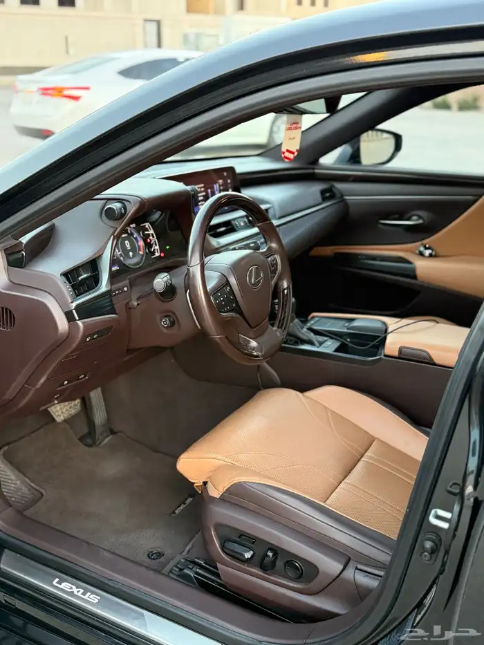 لكزس ES350 ممشى قليل 11