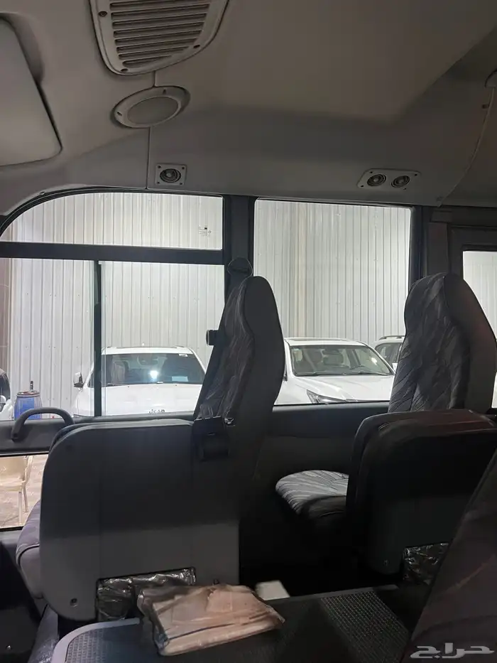 للبيع باص هونداي كونتي موديل 2011 ديزل 30 راكب ( ممشي قليل) 9