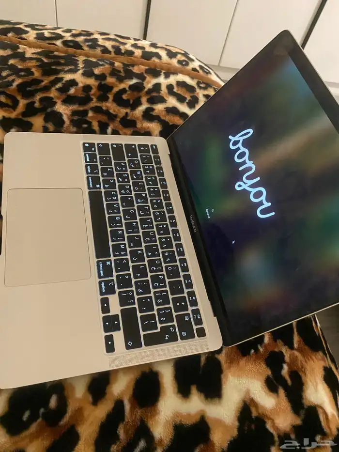 ماك بوك اير 13 انش اصدار 2020 1