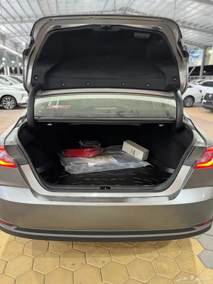 تويوتا   كامري LE هايبرد 2025 جديد سعودي 113.850 شامل 27