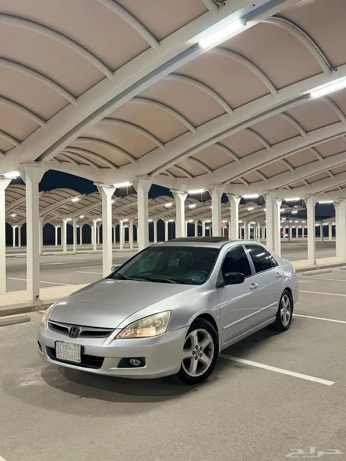 هوندا اكورد 2006 V6 قير عايدي 8