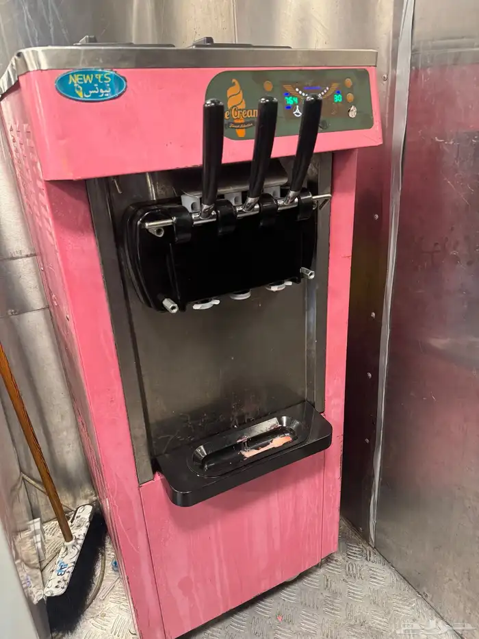 للبيع اله ايسكريم 1